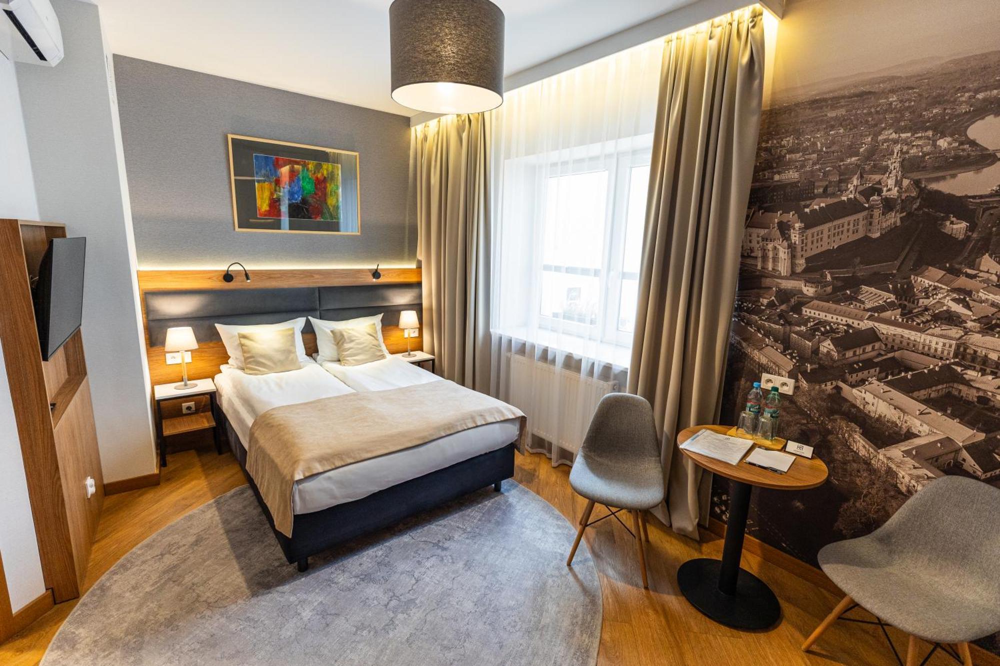 K4 Aparthotel Krakow Exterior photo