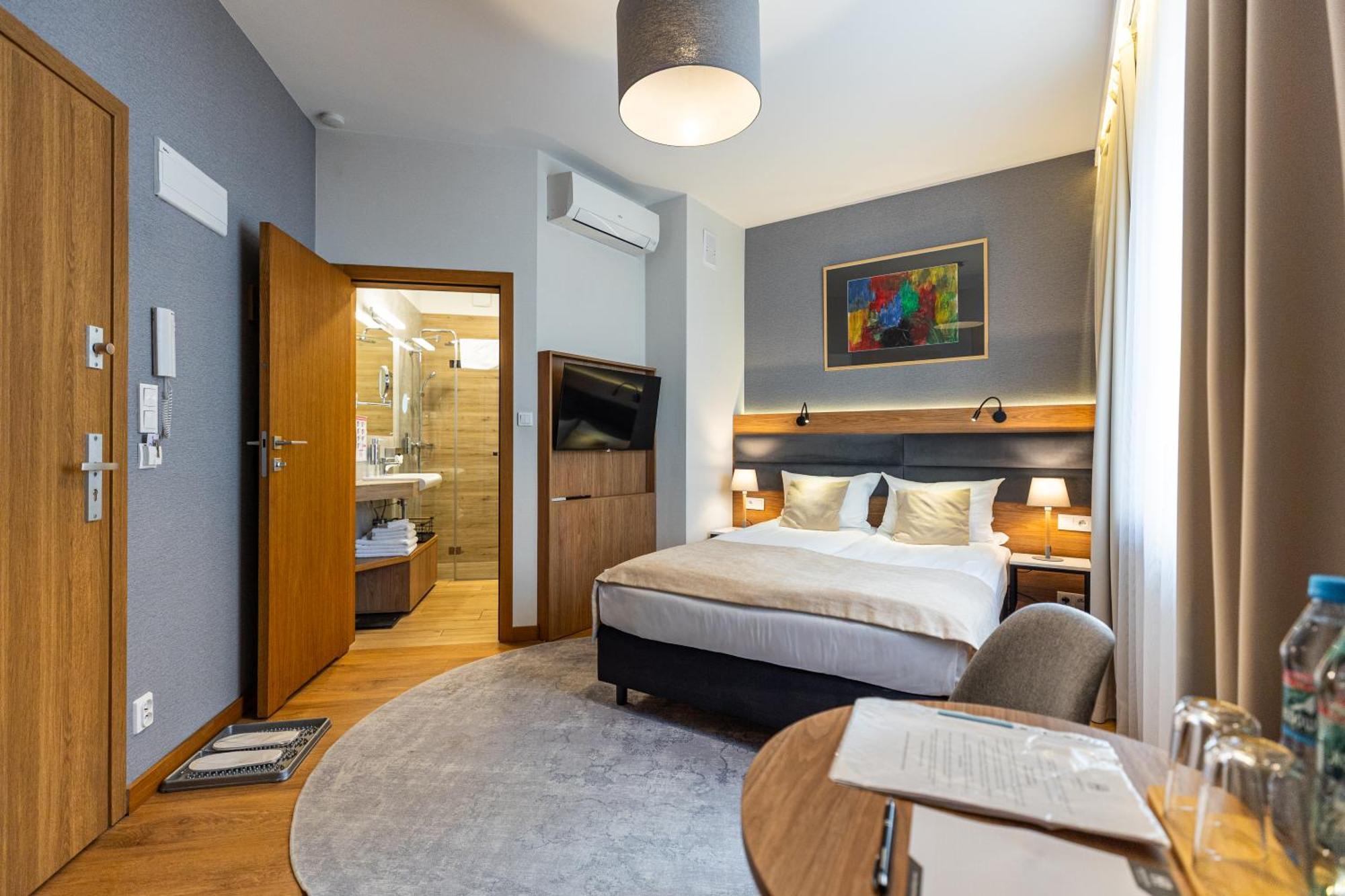 K4 Aparthotel Krakow Exterior photo