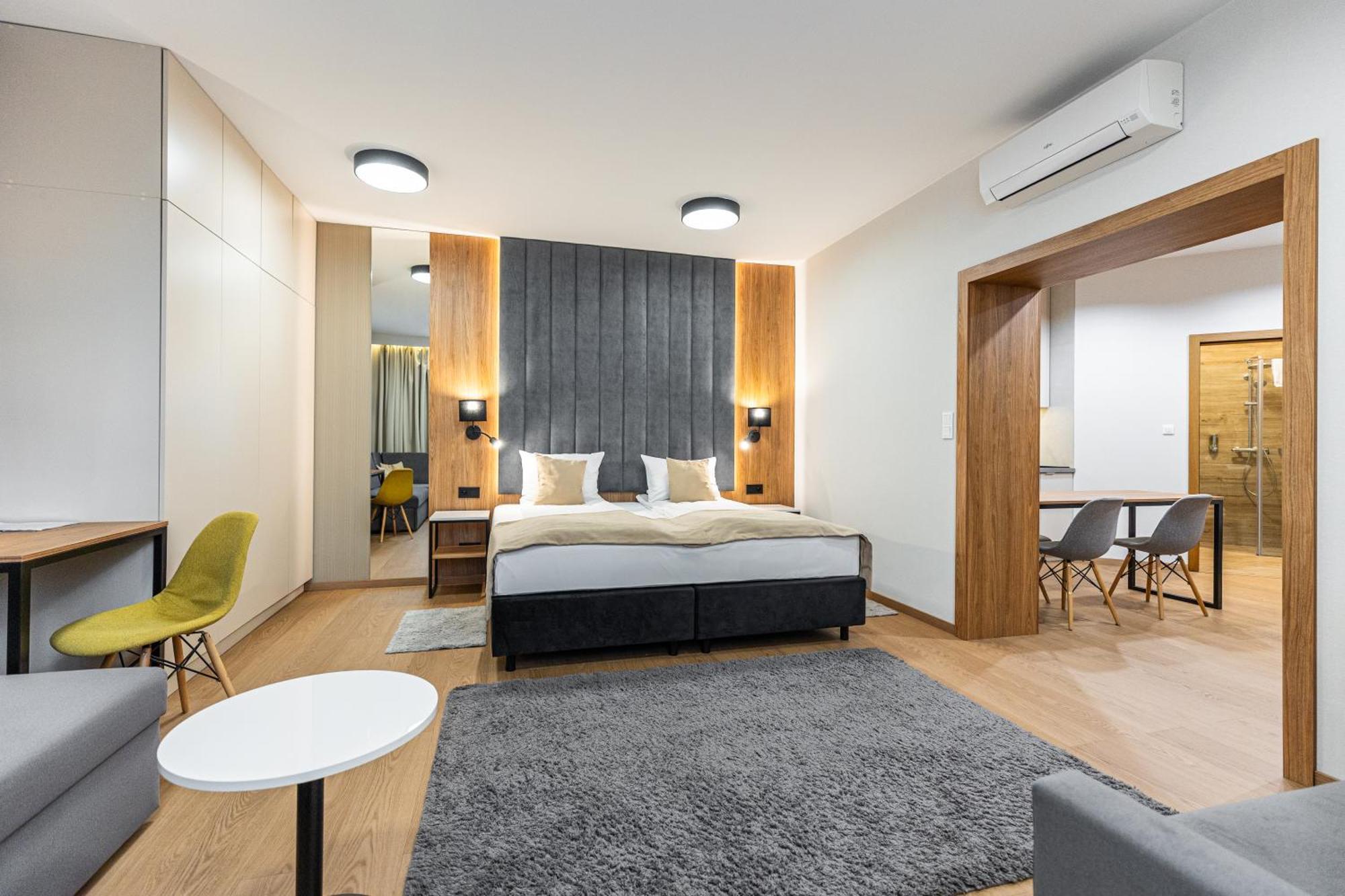 K4 Aparthotel Krakow Exterior photo