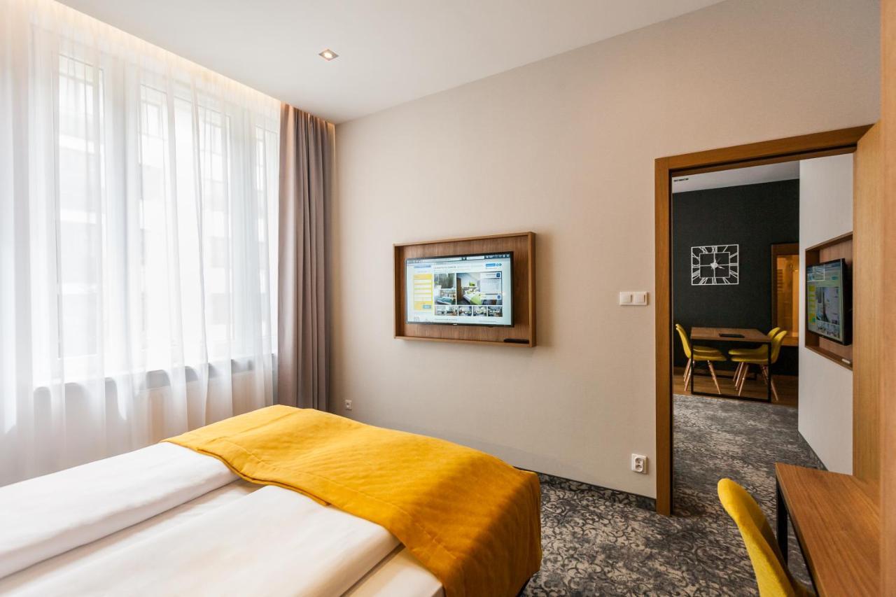 K4 Aparthotel Krakow Exterior photo